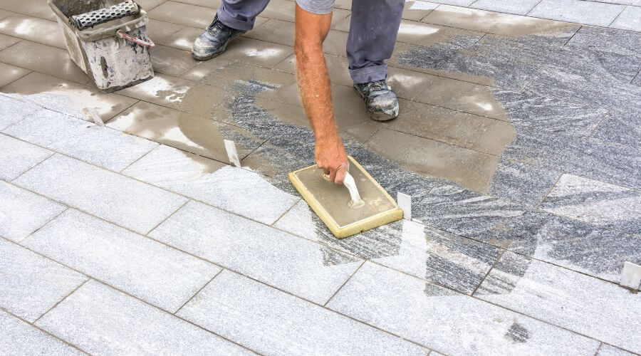Expert Emergency Roof Repairs services in Lakota, ND